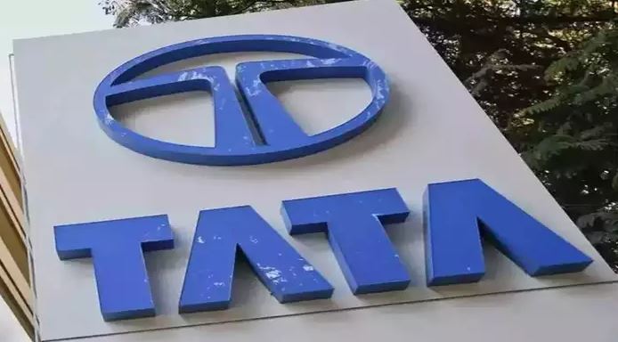रतन टाटा को शेयर बाजार का सलाम, टाटा ग्रुप के शेयरों में 15% तक उछाल