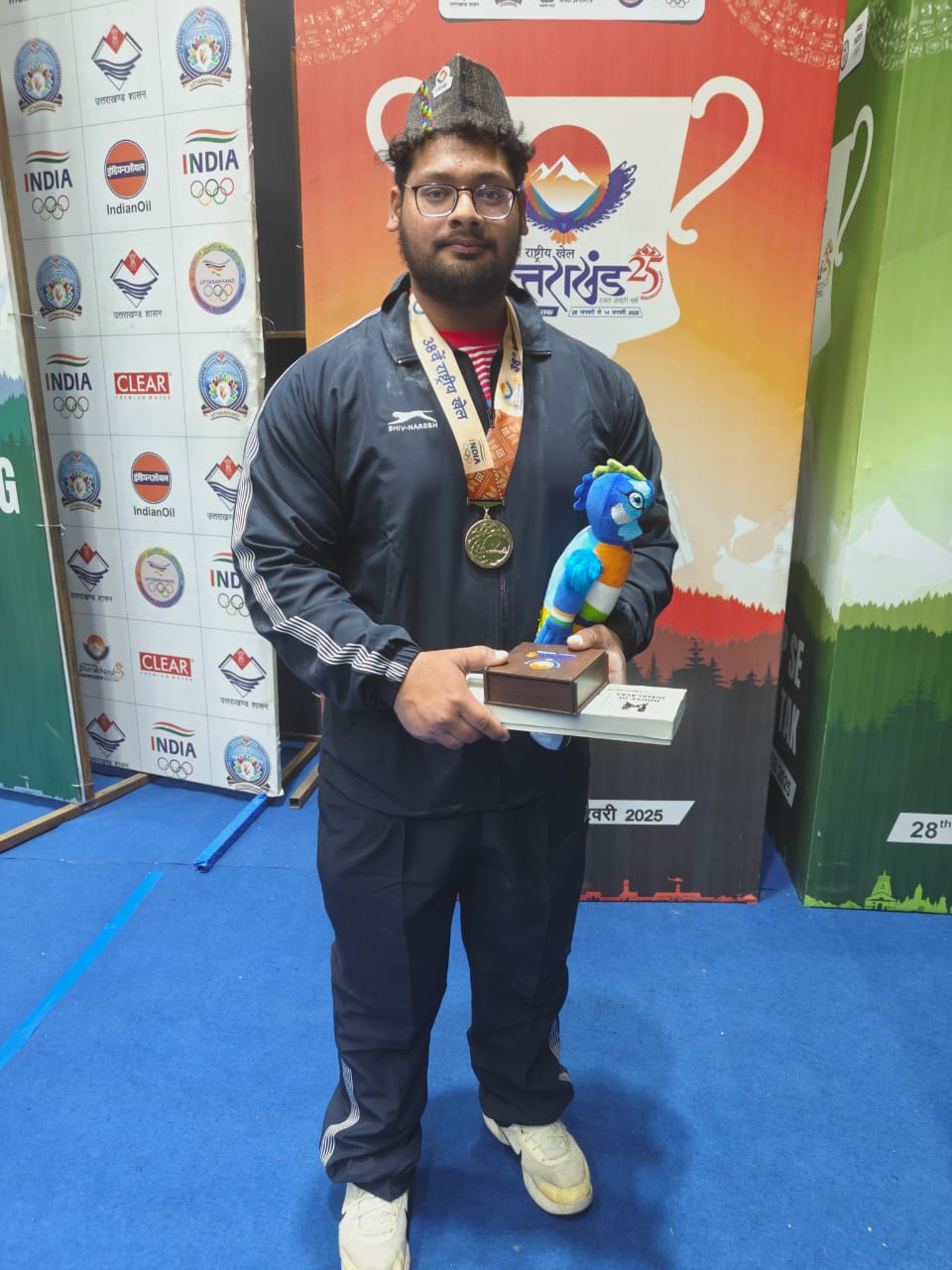 38वें राष्ट्रीय खेलों में उत्तराखंड के विवेक ने वेटलिफ्टिंग में जीता कांस्य पदक, विवेक की उपलब्धि पर खेल मंत्री ने दी बधाई