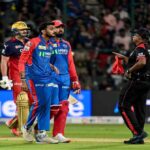 टिम डेविड आईपीएल 2026 में आरसीबी के लिए बल्लेबाजी करते हुए शानदार शॉट लगाते हुए