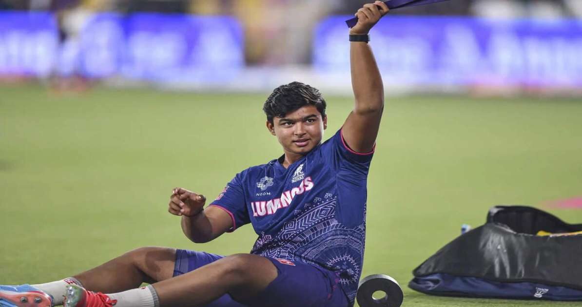 वैभव सूर्यवंशी आईपीएल मैच में आक्रामक शॉट खेलते हुए