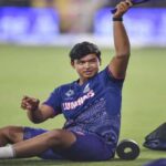 वैभव सूर्यवंशी आईपीएल मैच में आक्रामक शॉट खेलते हुए