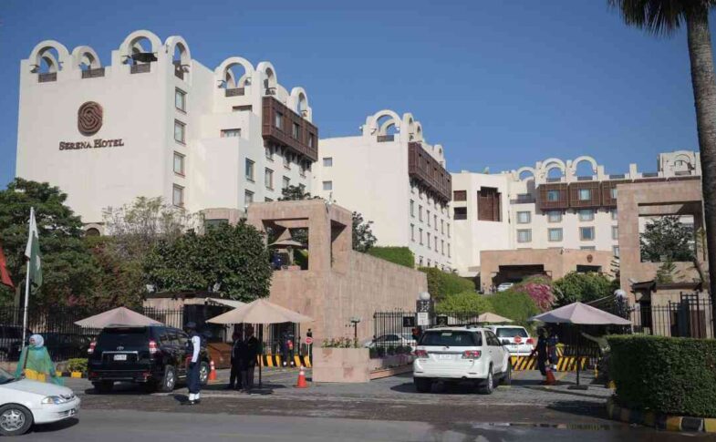 इस्लामाबाद में ईरान और अमेरिका के प्रतिनिधियों की बैठक को दर्शाता एक प्रतीकात्मक दृश्य