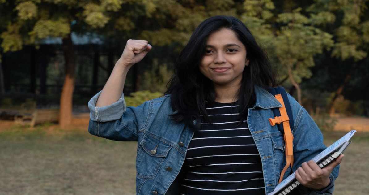 CBSE दिल्ली टॉपर हितिशा सोगानी की मार्कशीट और शानदार परिणाम