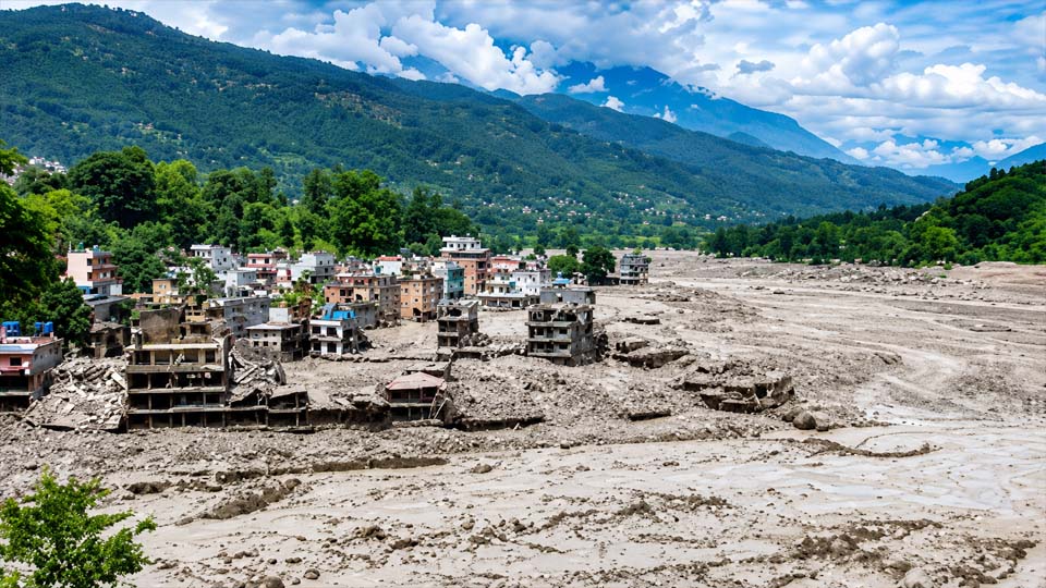 Nepal Flood News: नेपाल में बाढ़ से भारी तबाही, बिहार-UP में अलर्ट बढ़ा