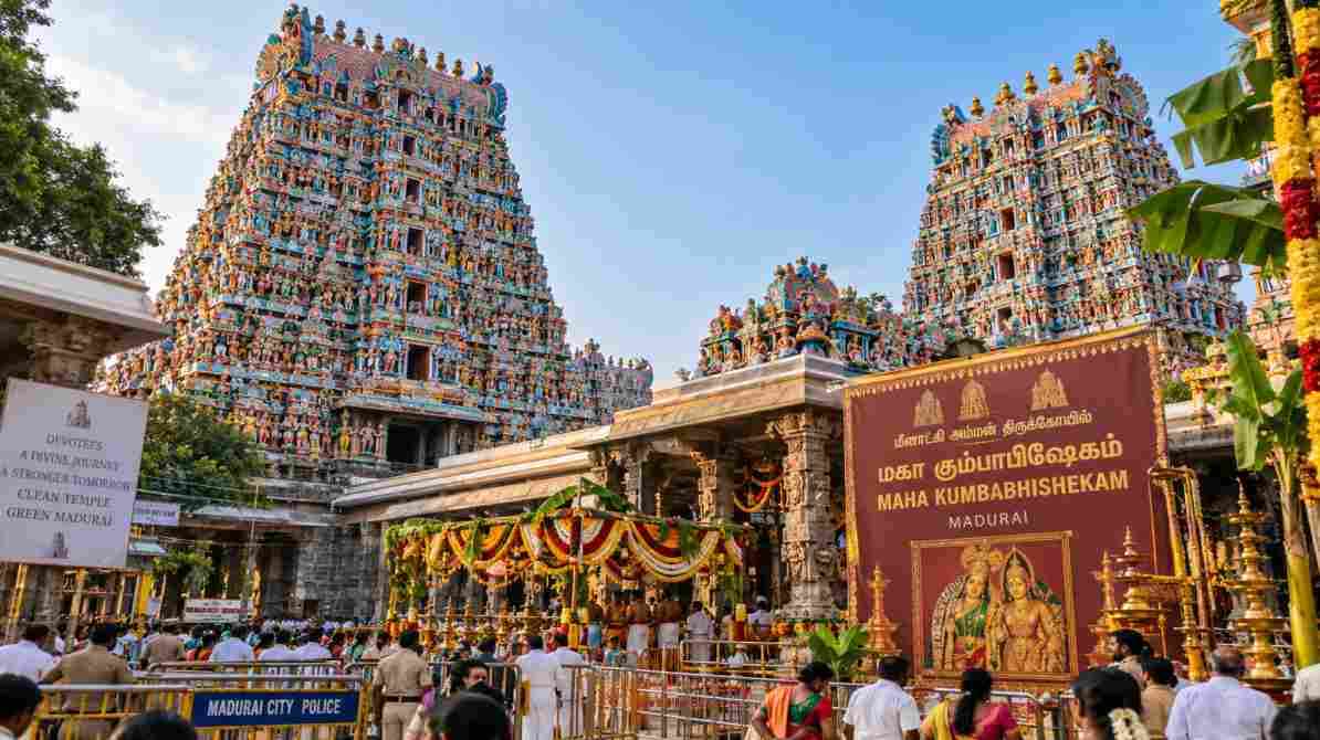 मीनाक्षी अम्मन मंदिर कुंभाभिषेक: मदुरै में भव्य आयोजन, श्रद्धालुओं के लिए खास इंतजाम