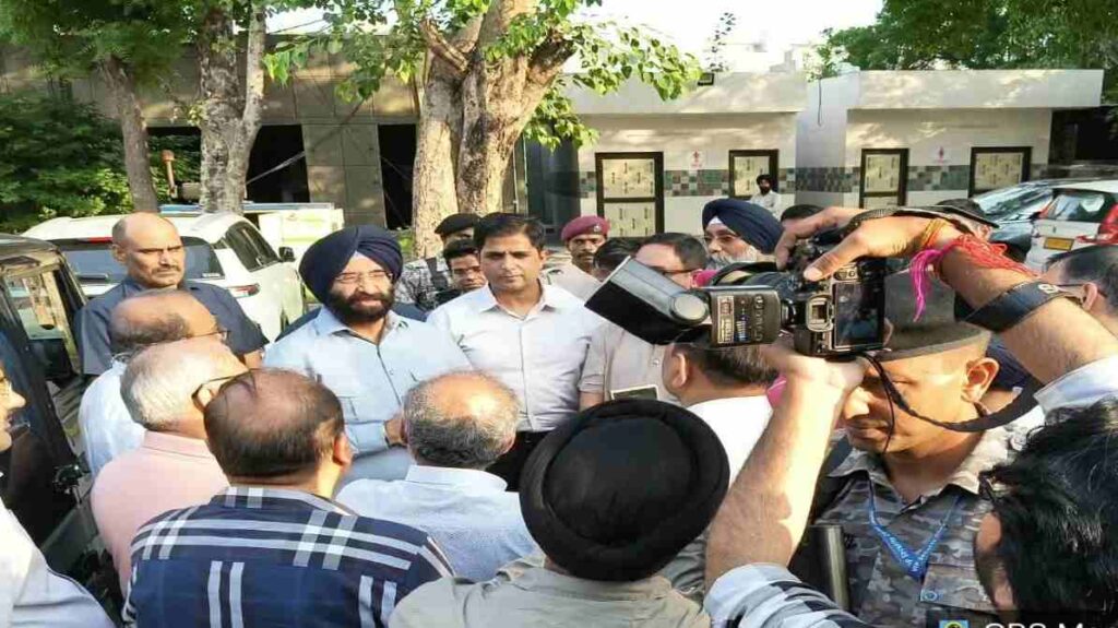 दिल्ली में अवैध निर्माण पर MCD सख्त, सभी 12 जोन में कार्रवाई तेज
